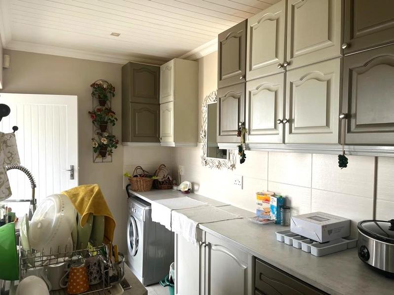 4 Bedroom Property for Sale in Hartenbos Central Western Cape